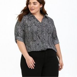 Grey snake print georgette top